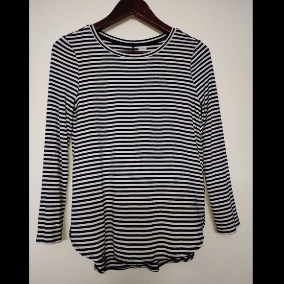 Old Navy Tops - Stripe Apple Cut Top